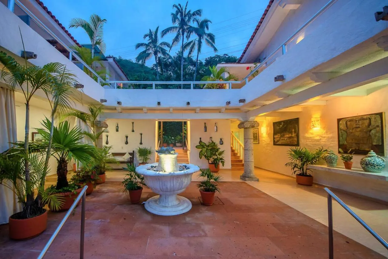 Beachfront Salinas House Puerto Vallarta Vila