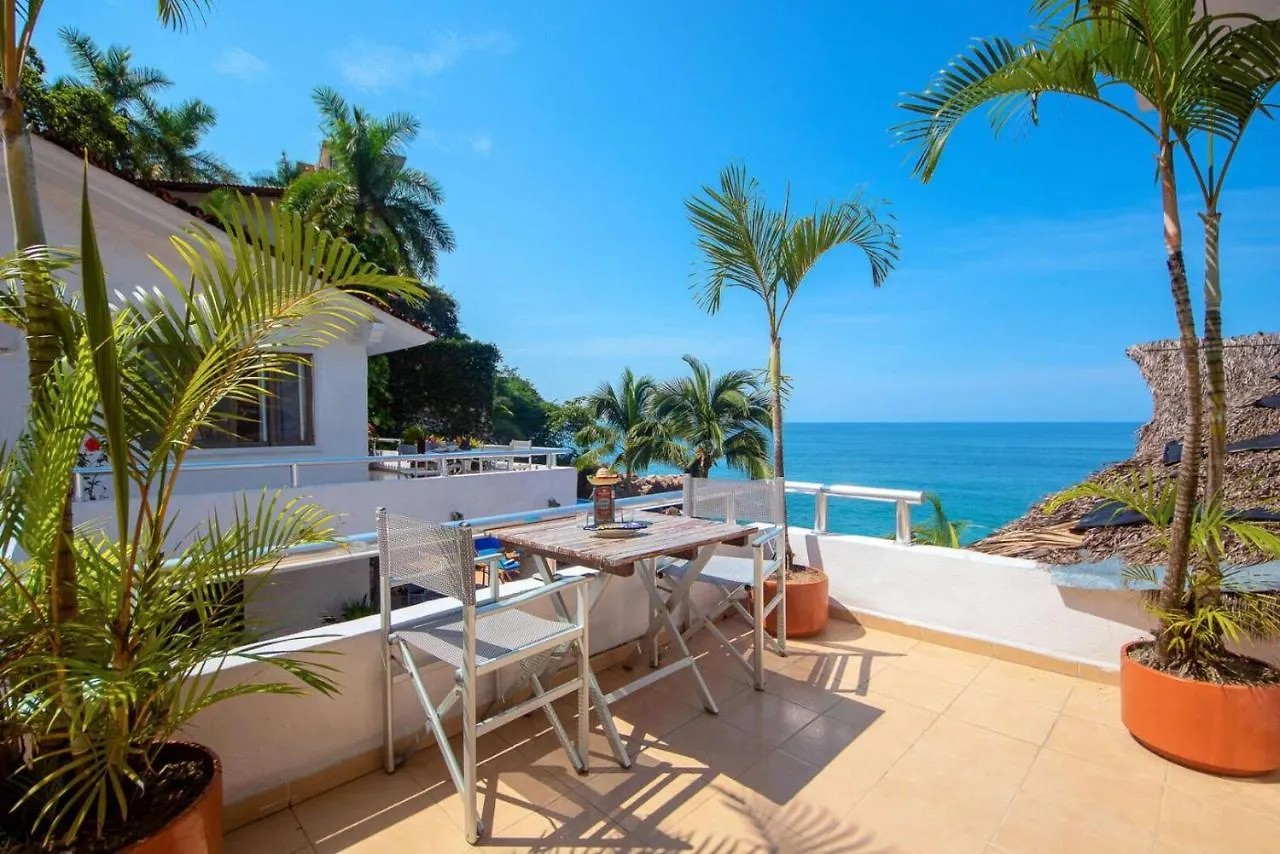 Beachfront Salinas House Puerto Vallarta Mexiko